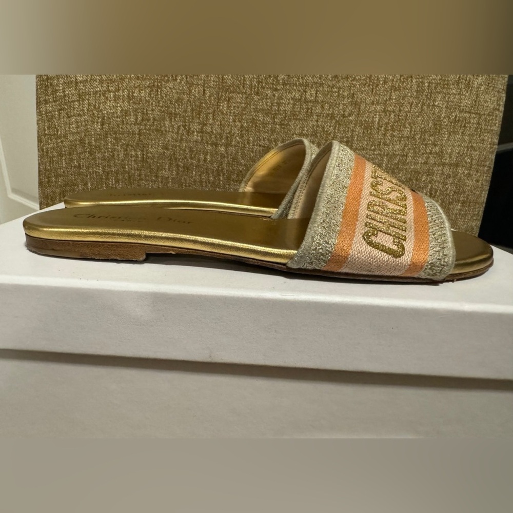 ❤️Authentic Christian Dior 52K Platinum DWAY Embroidered Slide Sandals 37.5 ❤️ - Picture 3 of 11